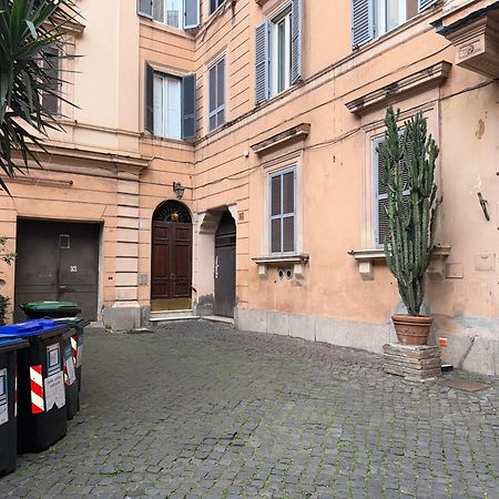 Napoleone Suite Рим Экстерьер фото