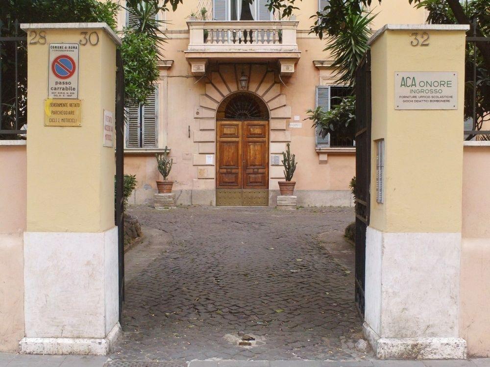 Napoleone Suite Рим Экстерьер фото